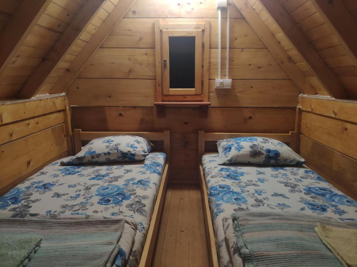 Private Accommodation Kalezic モイコヴァツ エクステリア 写真