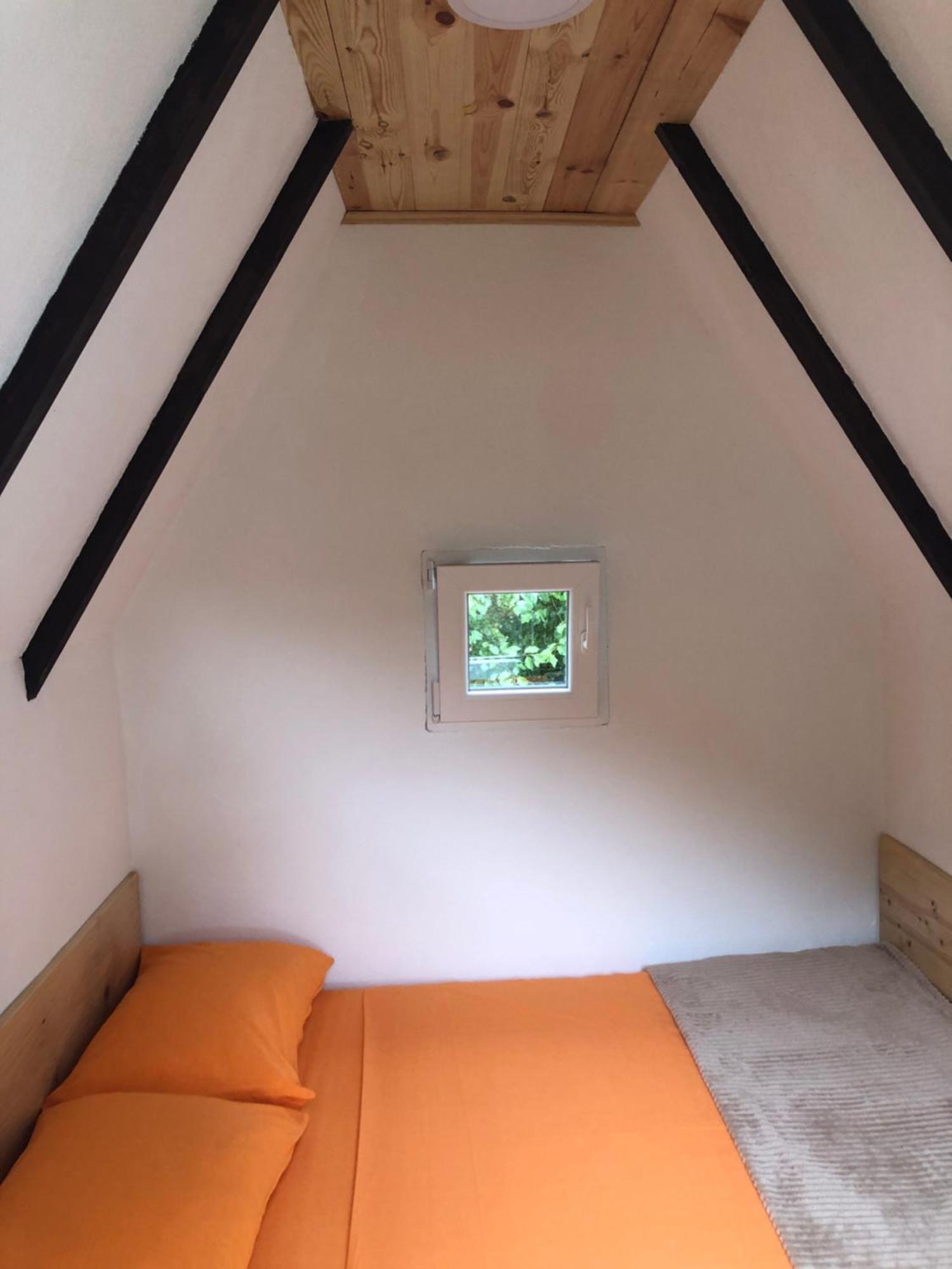 Private Accommodation Kalezic モイコヴァツ エクステリア 写真