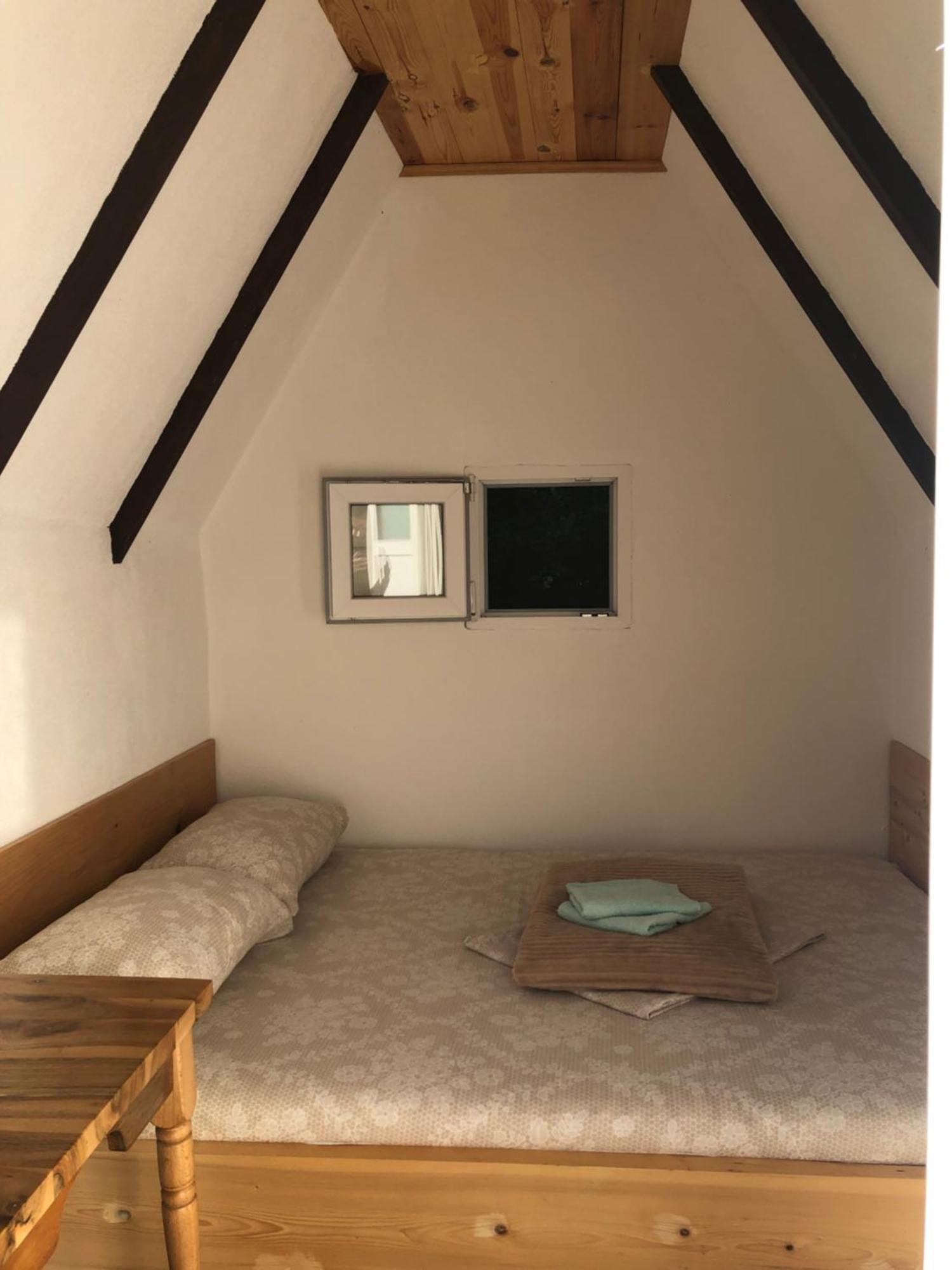 Private Accommodation Kalezic モイコヴァツ エクステリア 写真